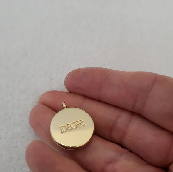 Dior Ja'dore NWOB Gold Tone Pendent With White Fragrance Stone 8mm - Picture 6 of 12